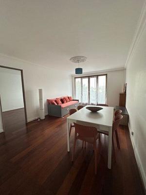 Appartement - 81 m² - 4 pièces