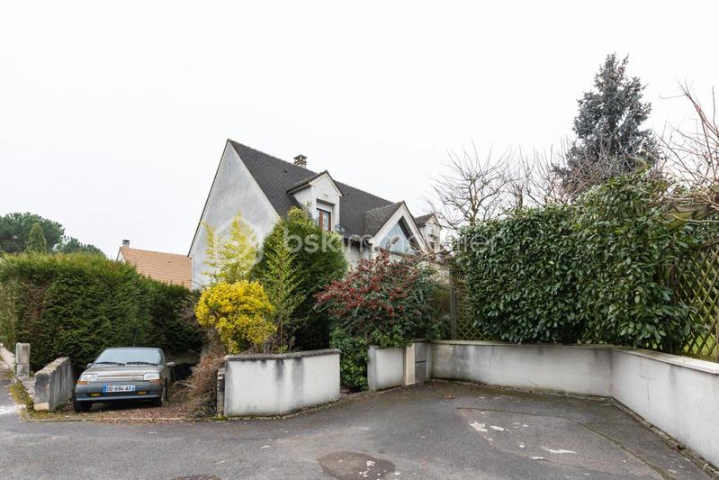 Maison - 139 m² - 6 pièces