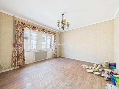 Maison - 135 m² - 8 pièces