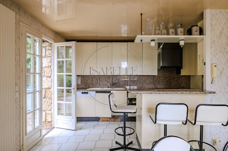 Maison - 178 m² - 6 pièces