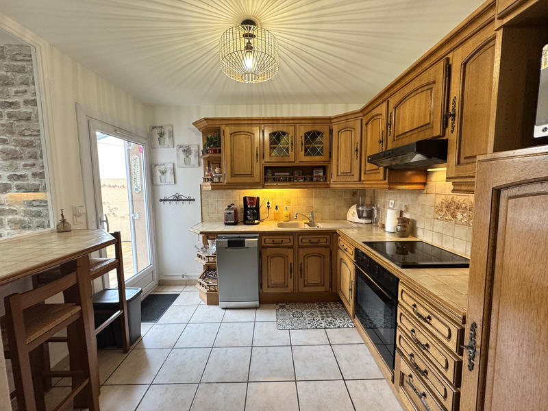 Maison - 90 m² - 5 pièces