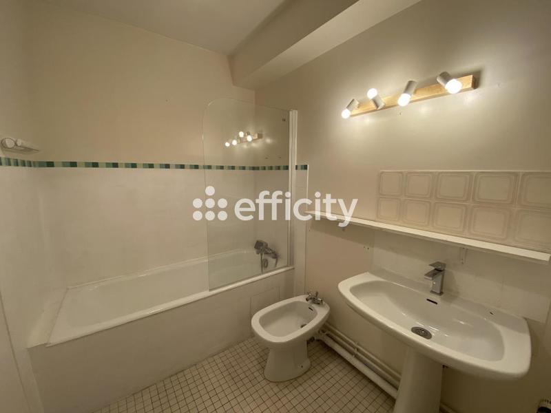 Appartement - 116 m² - 6 pièces