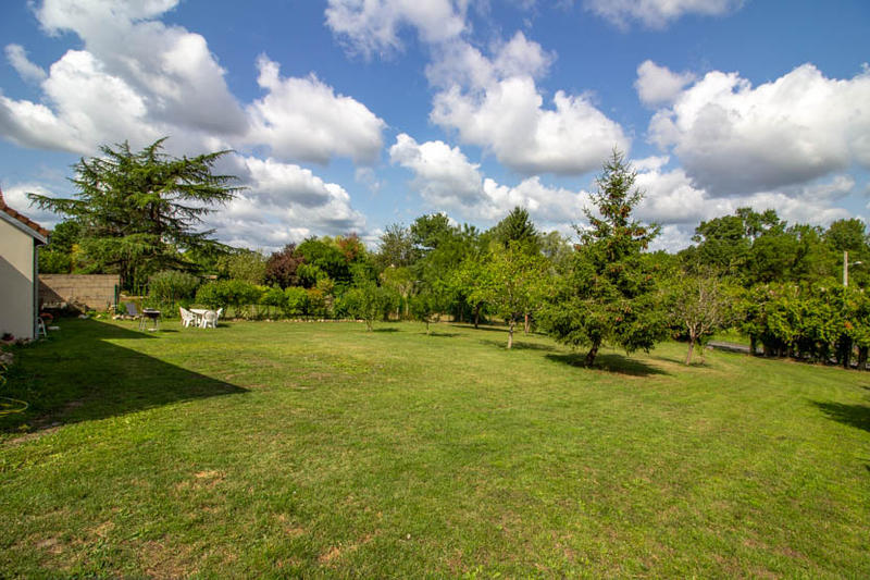 Maison - 202 m² - 8 pièces