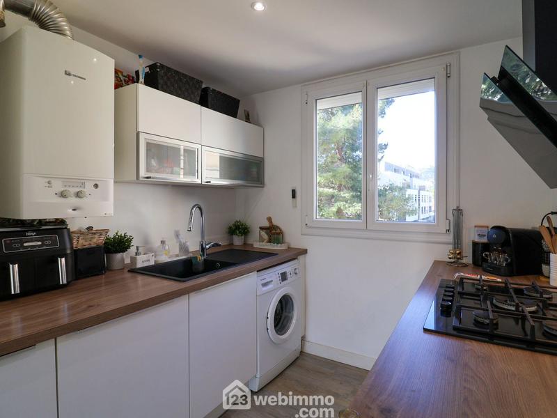 Appartement - 79 m² - 5 pièces