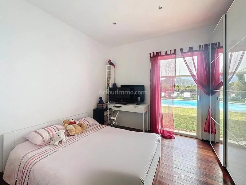 Maison - 165 m² - 5 pièces