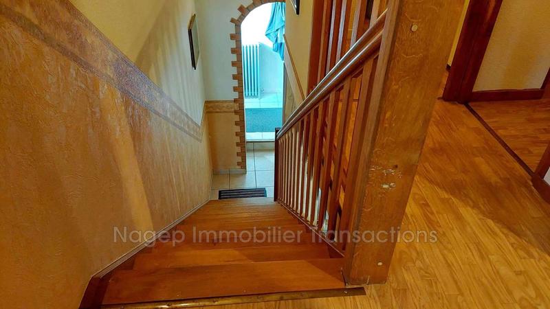 Maison - 200 m² - 8 pièces