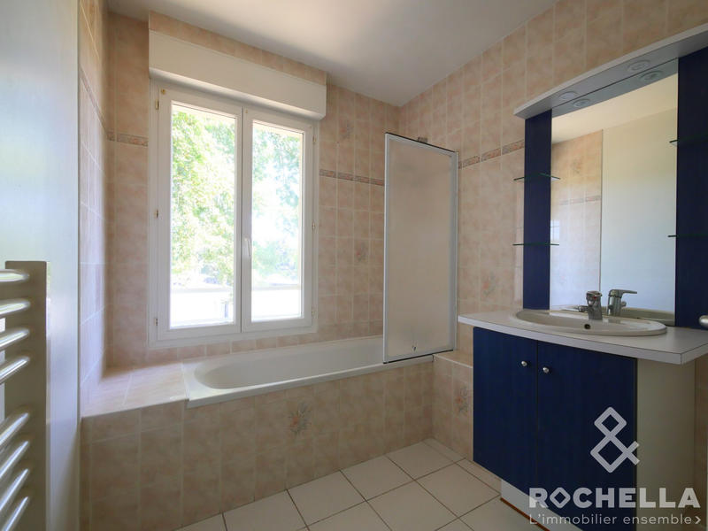 Appartement - 99 m² - 5 pièces