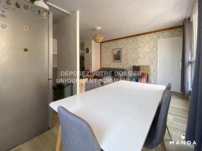 Chambre - 10 m² - 5 pièces