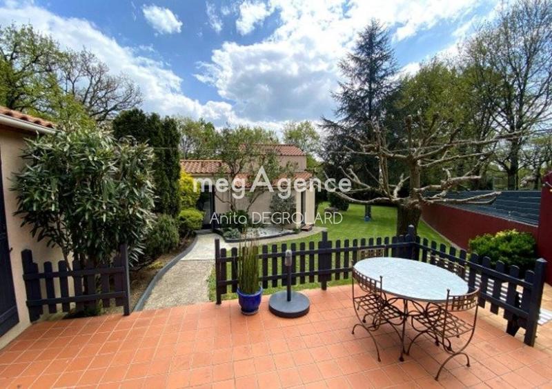 Maison - 184 m² - 7 pièces