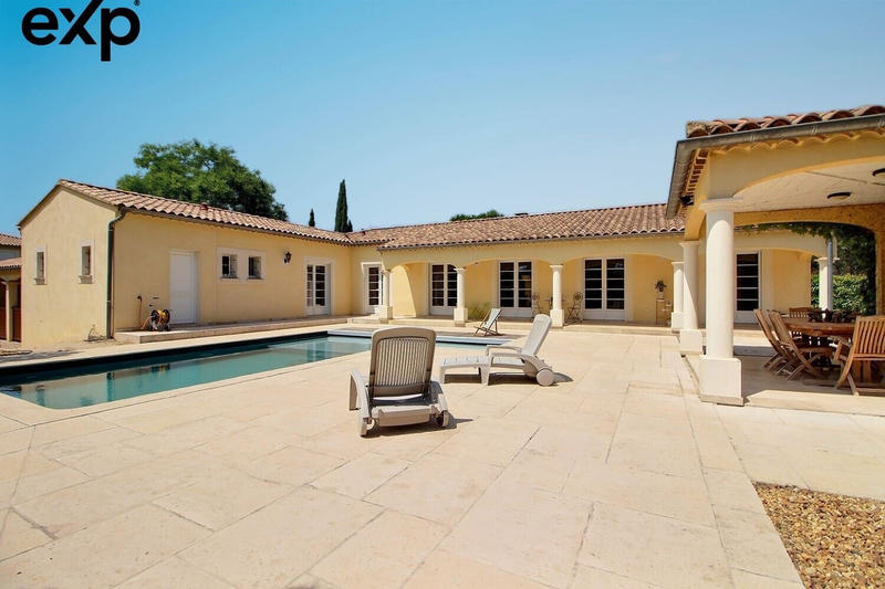 Villa - 198 m² - 7 pièces