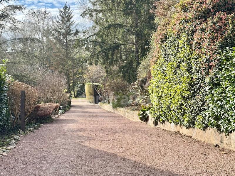 Maison en pierre - 545 m² - 21 pièces