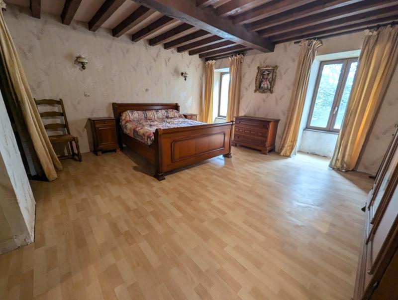 Maison - 327 m² - 10 pièces