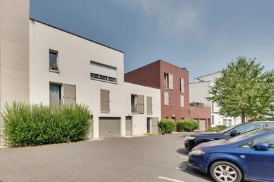 Duplex - 95 m² - 5 pièces