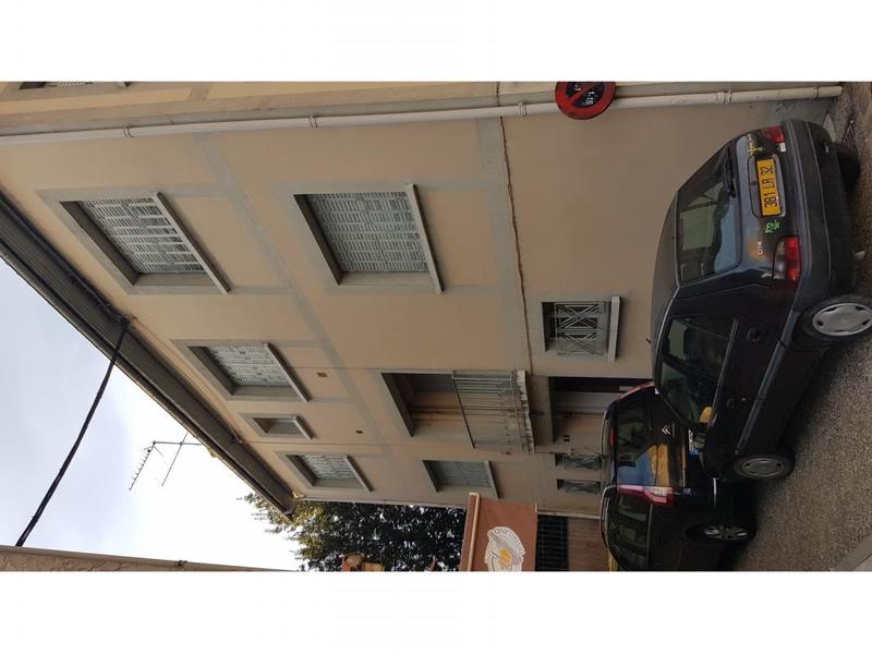 Maison - 250 m² - 12 pièces