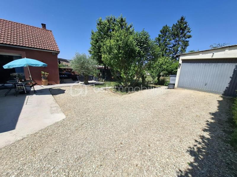 Maison - 90 m² - 3 pièces