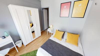 Chambre - 10 m² - 4 pièces