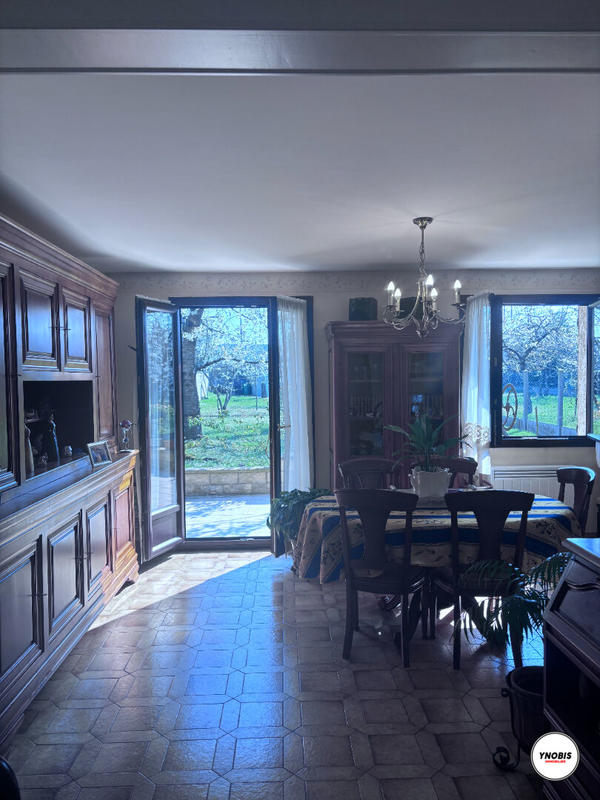 Maison - 102 m² - 6 pièces