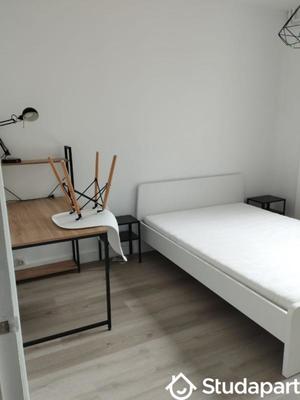 Chambre - 10 m² - 1 pièce