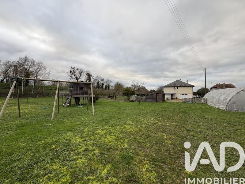 Maison - 120 m² - 7 pièces