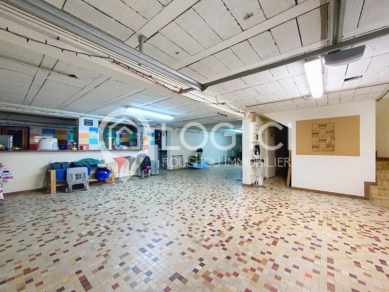 Maison - 204 m² - 6 pièces