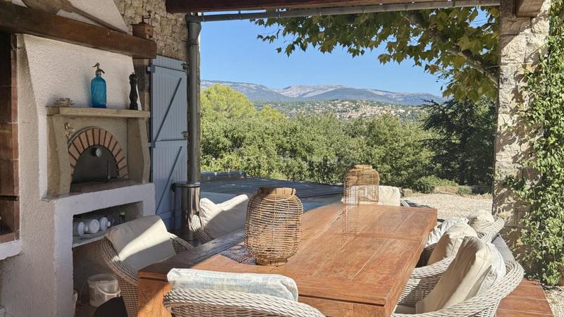 Villa - 150 m² - 5 pièces