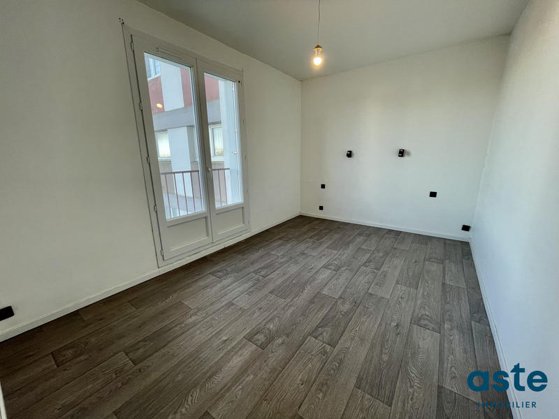 Appartement - 104 m² - 5 pièces