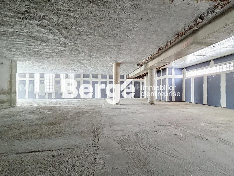 Local commercial - 325 m²