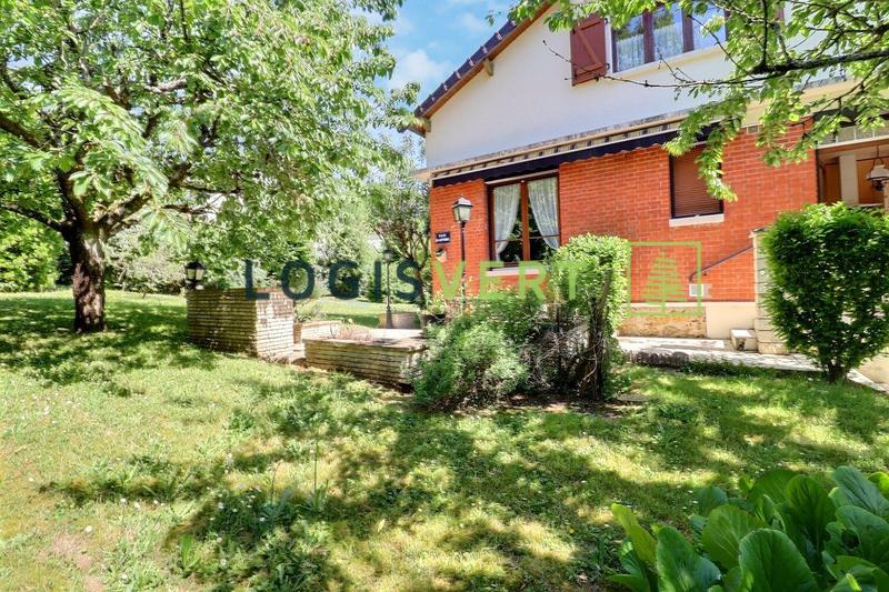 Maison - 268 m² - 6 pièces