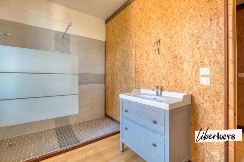 Maison - 160 m² - 5 pièces