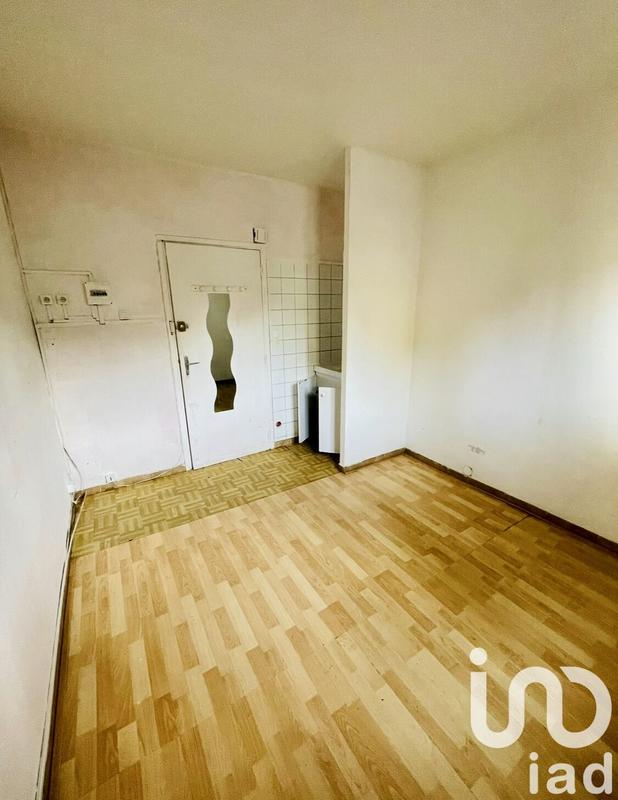 Studio - 10 m² - 1 pièce