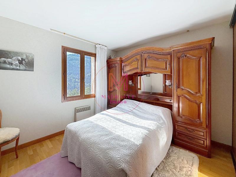 Maison - 160 m² - 5 pièces