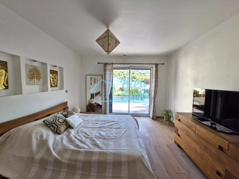 Villa - 175 m² - 5 pièces