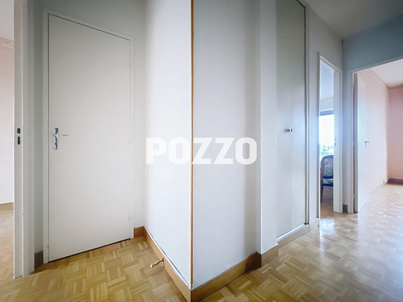 Appartement - 96 m² - 5 pièces