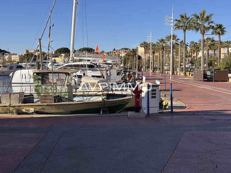 Appartement - 80 m² - 4 pièces