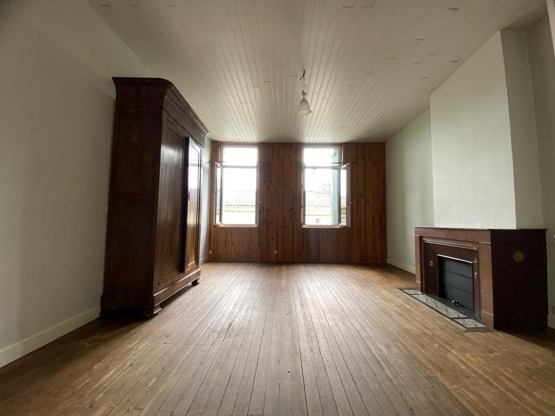 Maison - 654 m² - 11 pièces