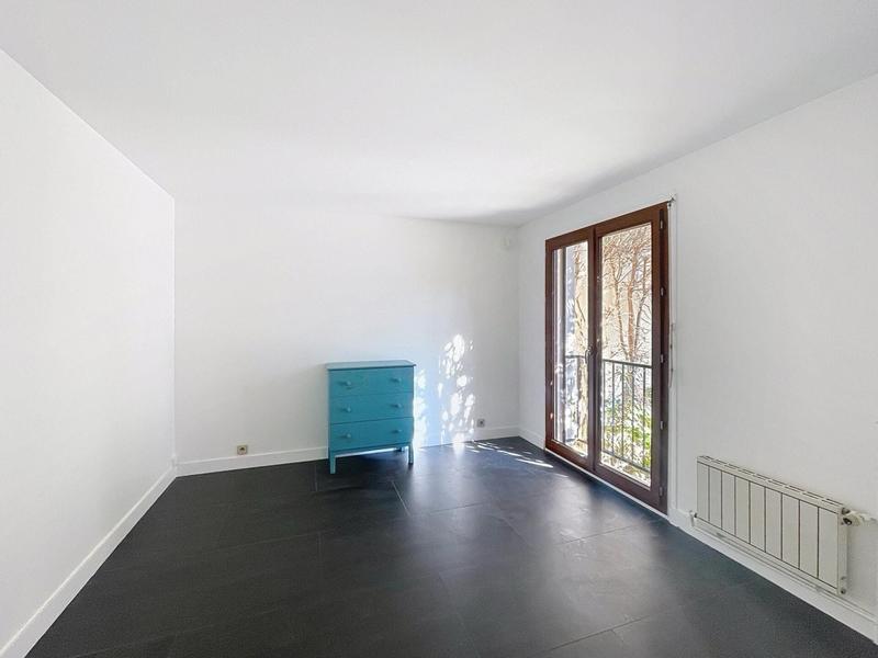 Maison - 230 m² - 8 pièces