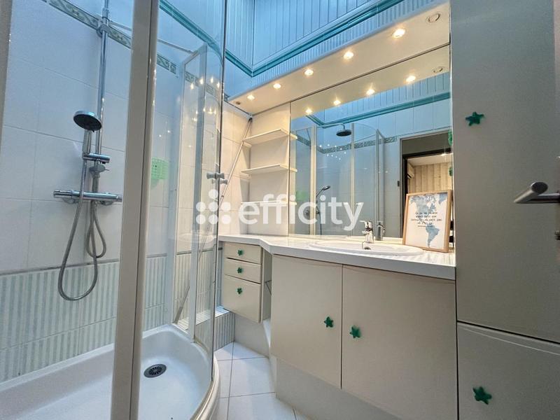 Pavillon - 104 m² - 5 pièces