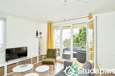 Chambre - 13 m² - 1 pièce