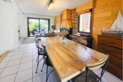 Maison - 95 m² - 5 pièces