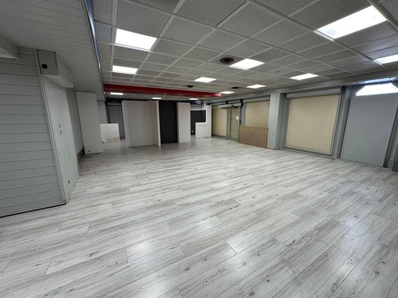 Local commercial - 280 m² - 1 pièce