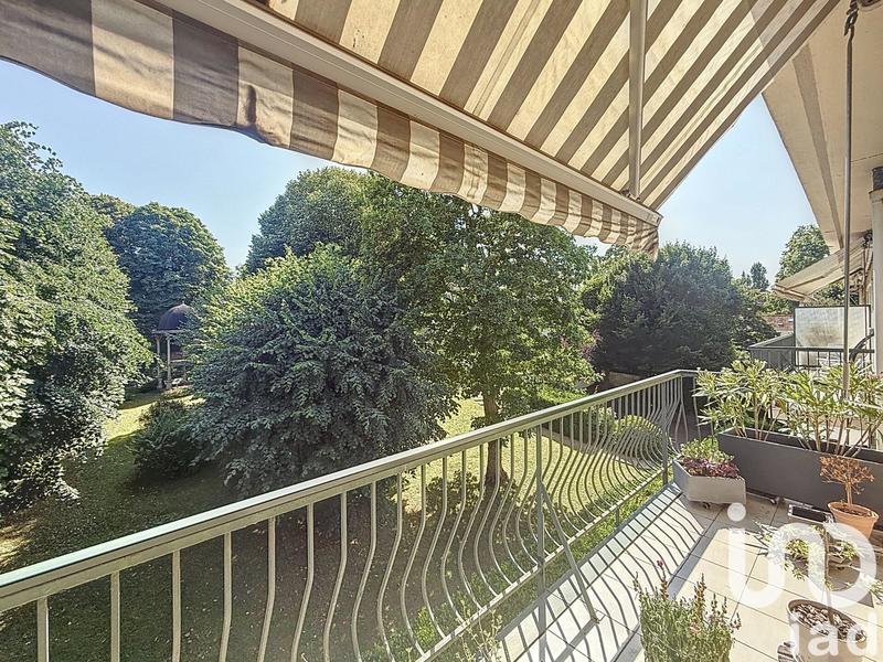 Appartement - 111 m² - 5 pièces