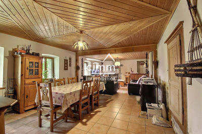 Maison - 90 m² - 3 pièces