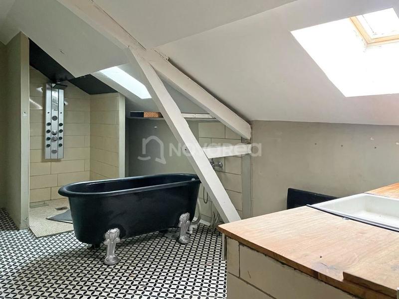 Maison - 496 m² - 15 pièces