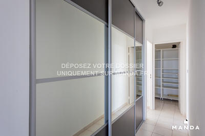 Chambre - 10 m² - 5 pièces