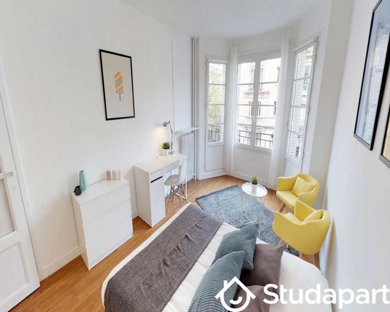 Chambre - 90 m² - 1 pièce