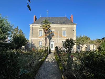 Maison - 226 m² - 8 pièces