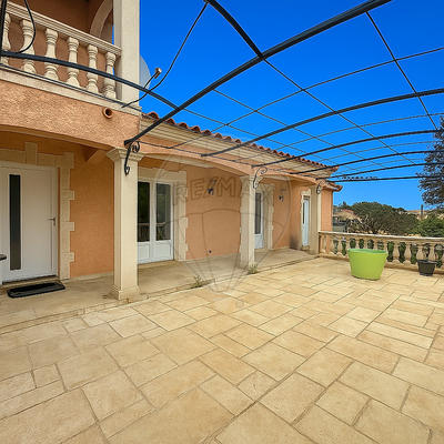 Maison - 145 m² - 6 pièces