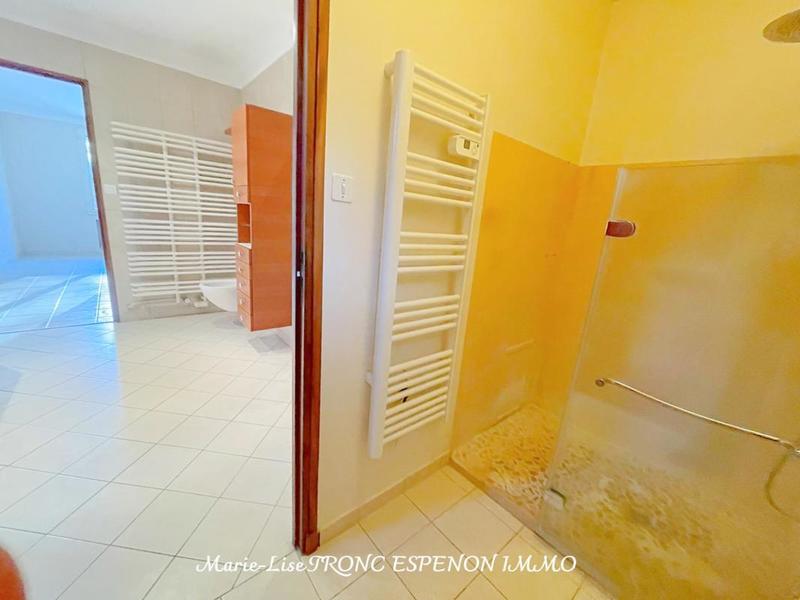 Villa - 194 m² - 7 pièces