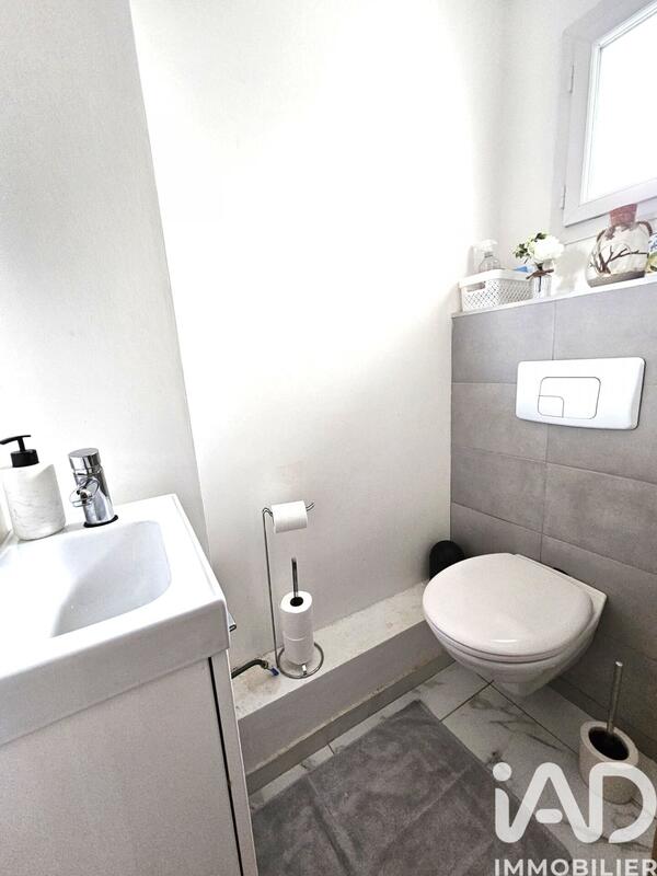 Maison - 135 m² - 6 pièces