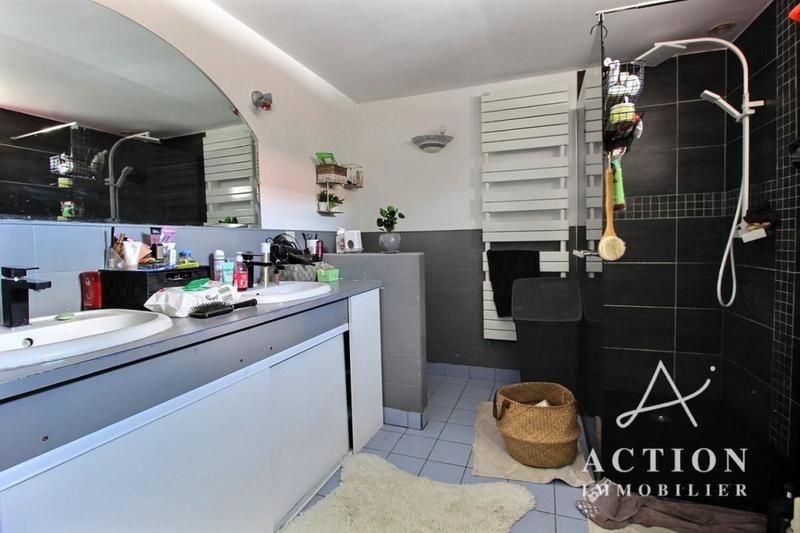 Maison - 190 m² - 7 pièces